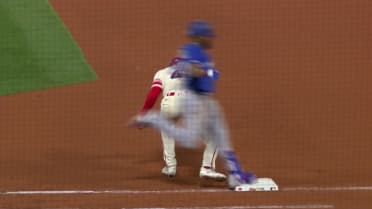 Guerrero Jr. safe at first after Blue Jays' challenge