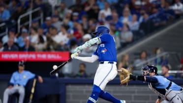 Bo Bichette homers after review 